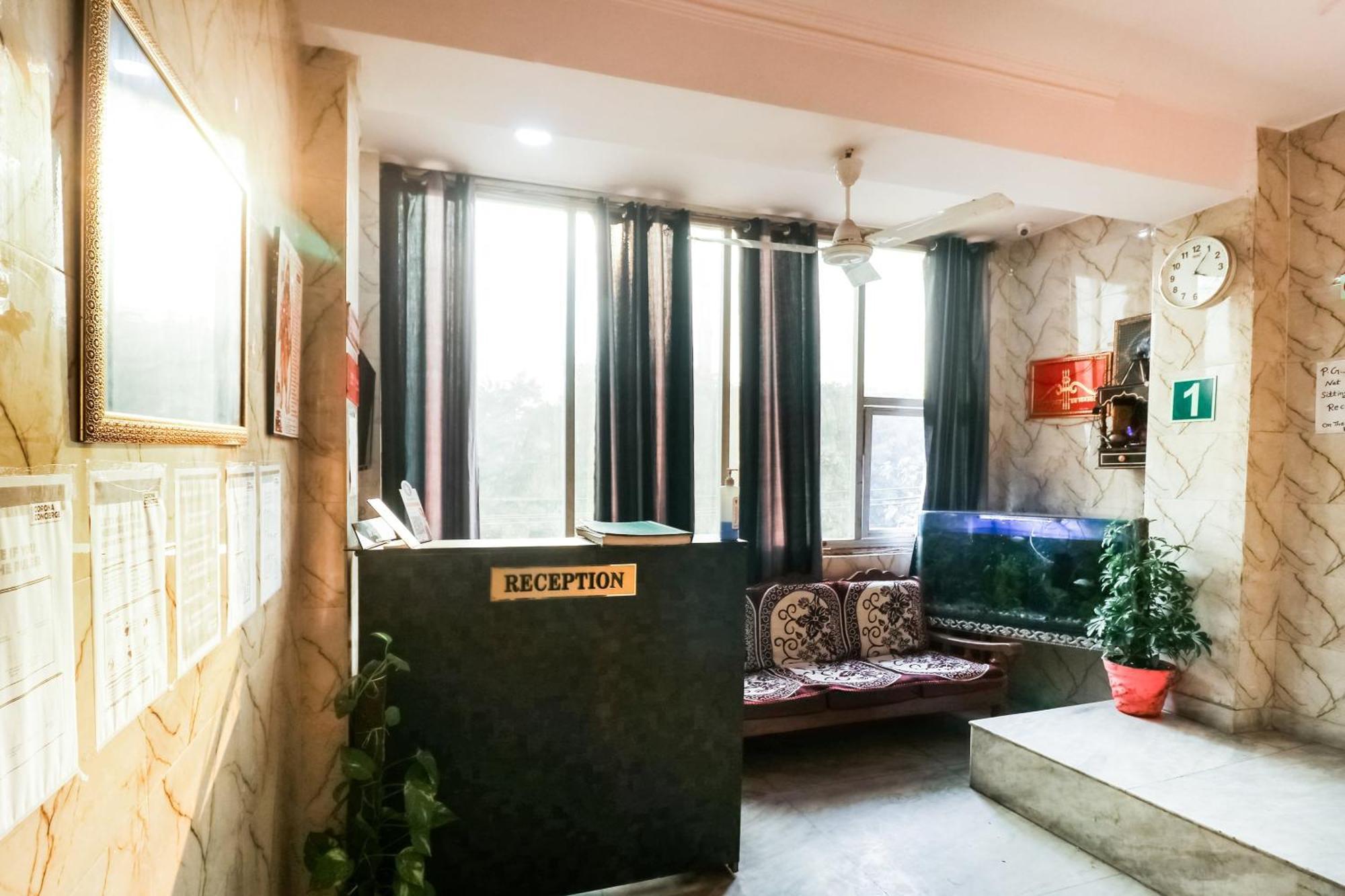 Hotel O Sunrise Guest House Гургаон Екстериор снимка
