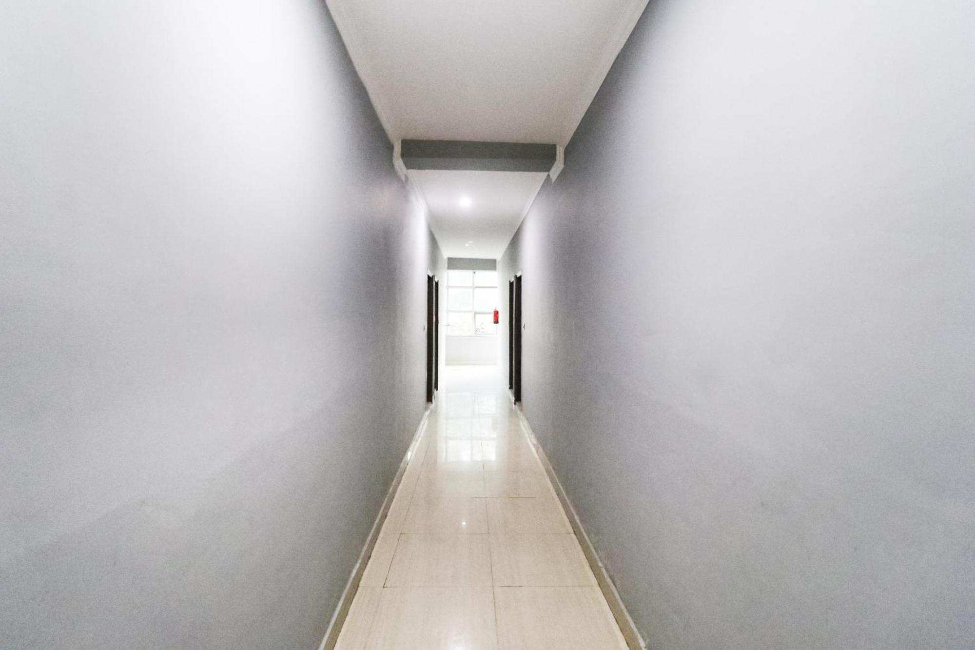 Hotel O Sunrise Guest House Гургаон Екстериор снимка