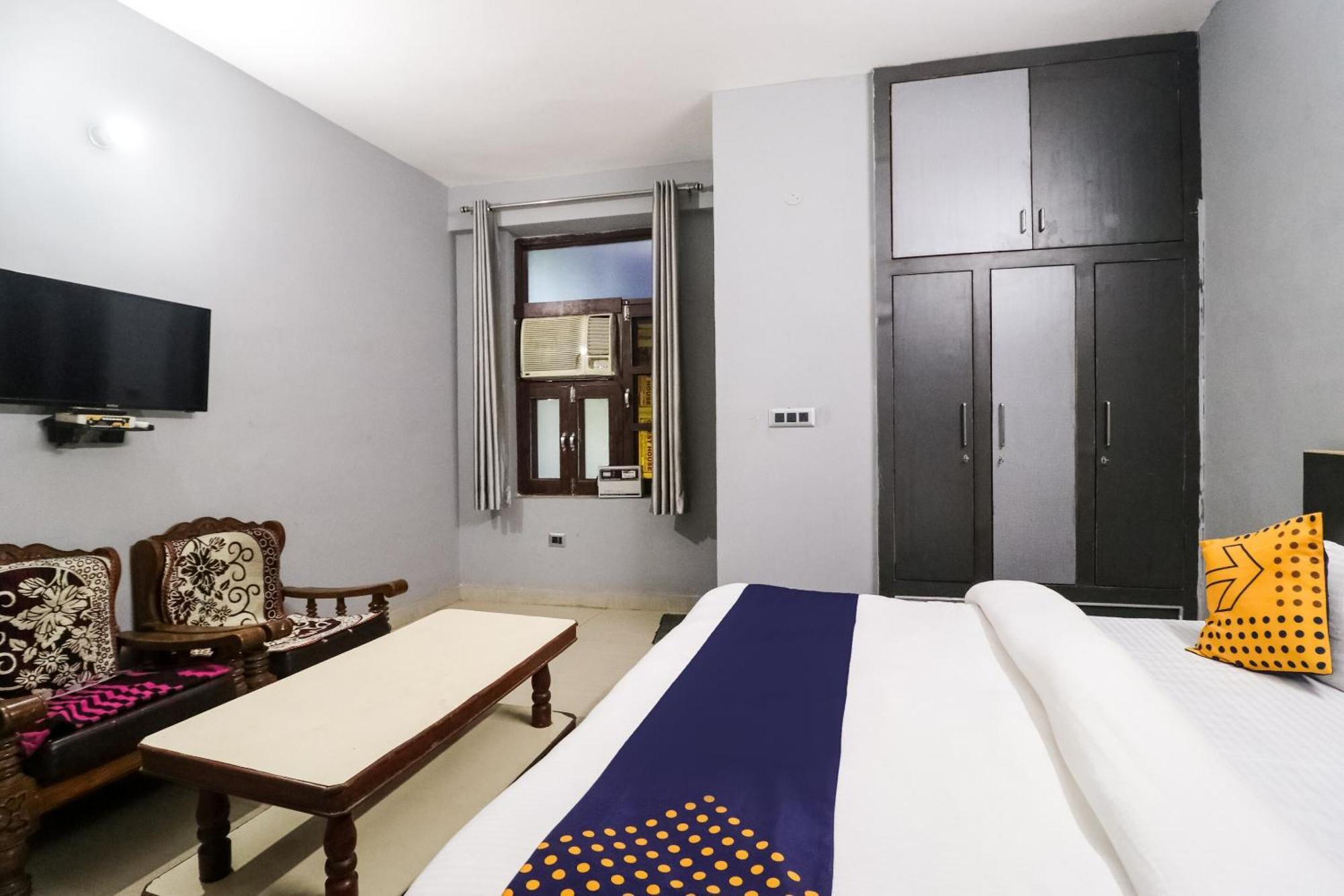 Hotel O Sunrise Guest House Гургаон Екстериор снимка
