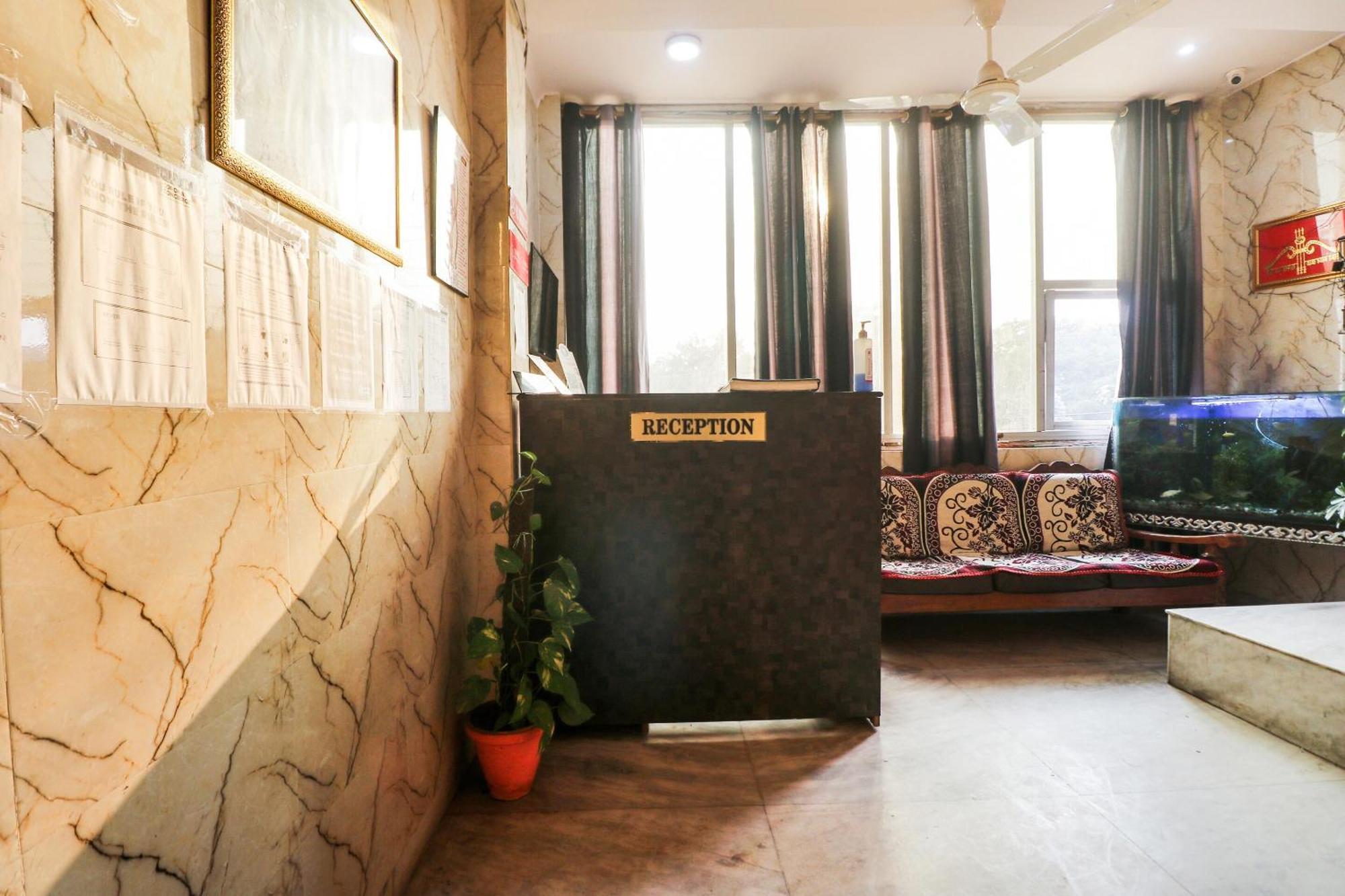 Hotel O Sunrise Guest House Гургаон Екстериор снимка