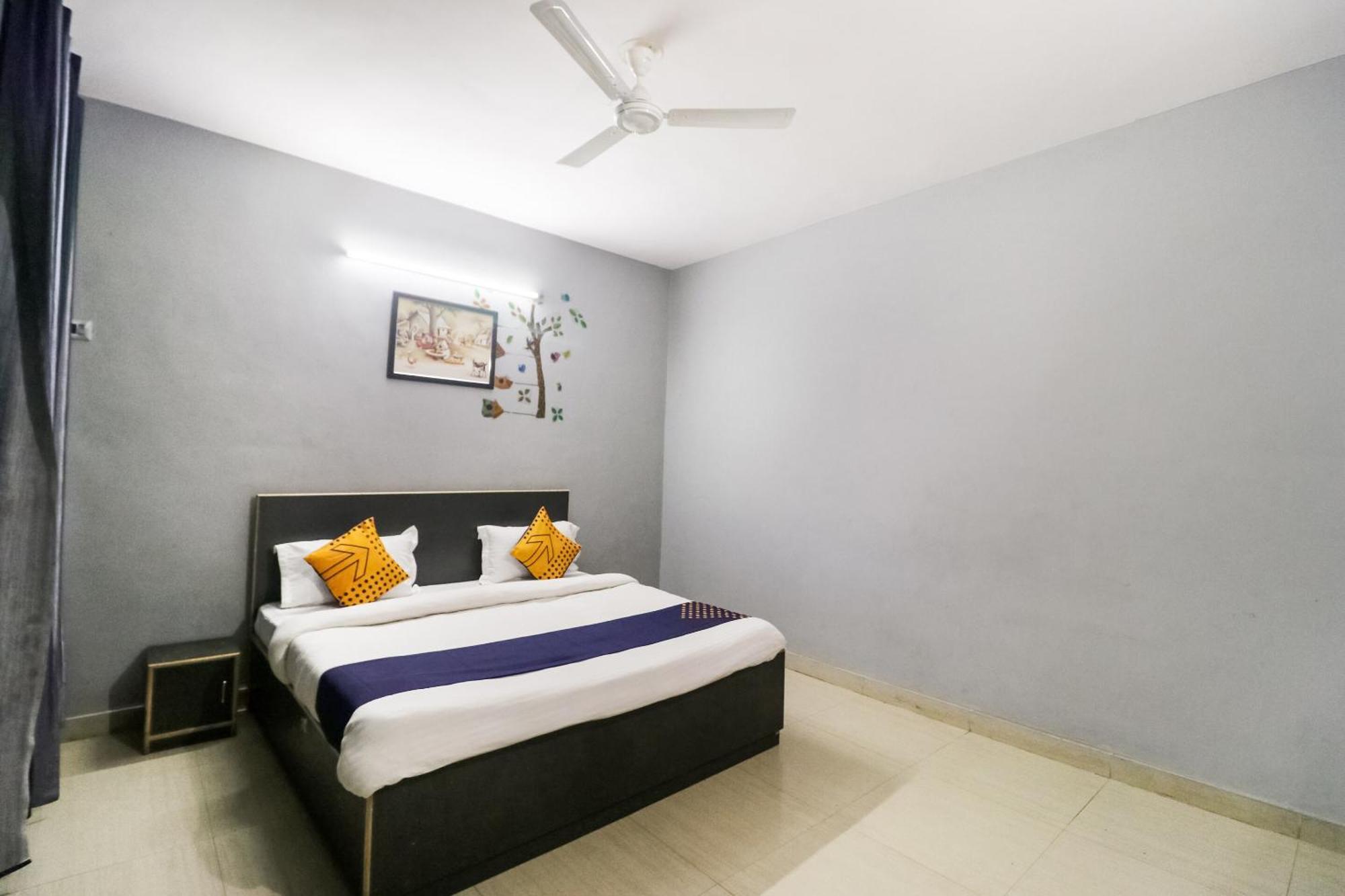 Hotel O Sunrise Guest House Гургаон Екстериор снимка